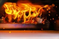 Ooni Karu 16 Houtskoolgestookte Pizzaoven -Keukengrill ooni karu 16 houtskoolgestookte pizzaoven 8